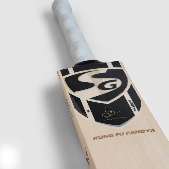 Cricket Bat SG Kung Fu Pandya – SG
