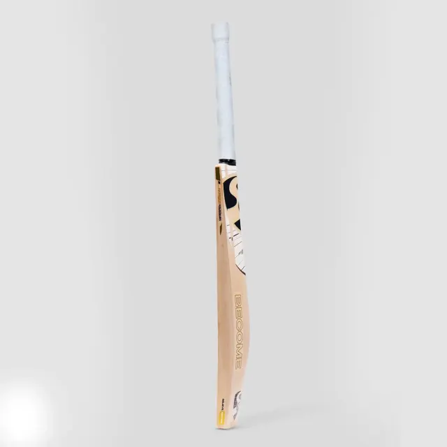 Smriti 3.0 English Willow Cricket Bat – SG