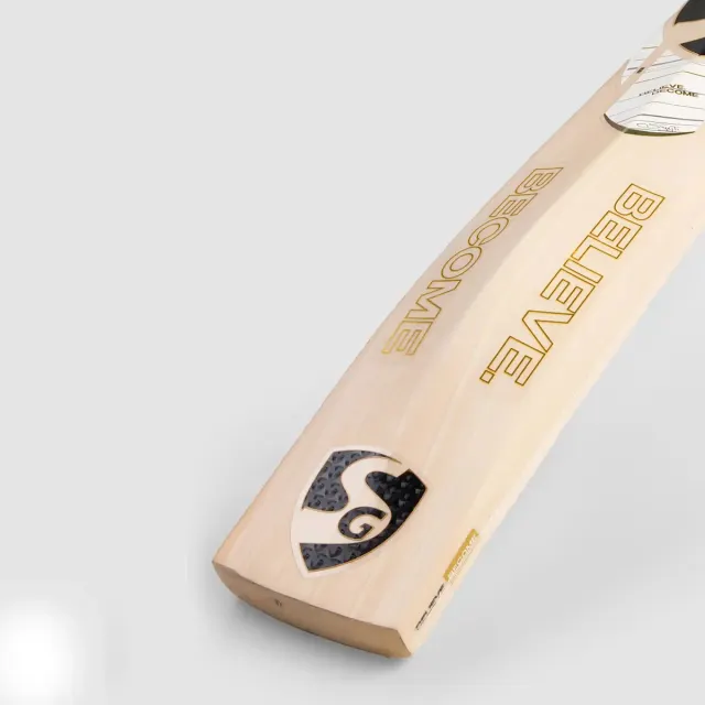 Smriti 4.0 English Willow Cricket Bat – SG