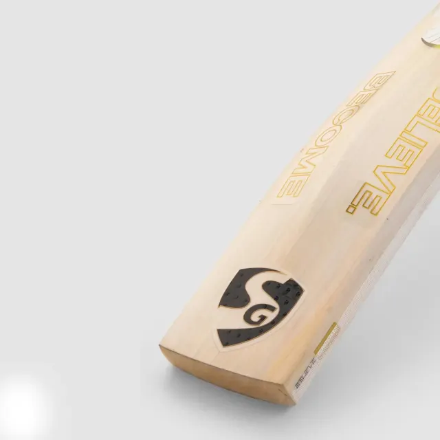 Smriti 5.0 English Willow Cricket Bat – SG