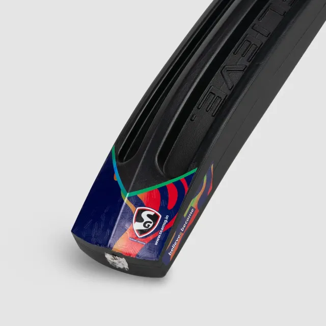 T-100 Plastic Bat – SG