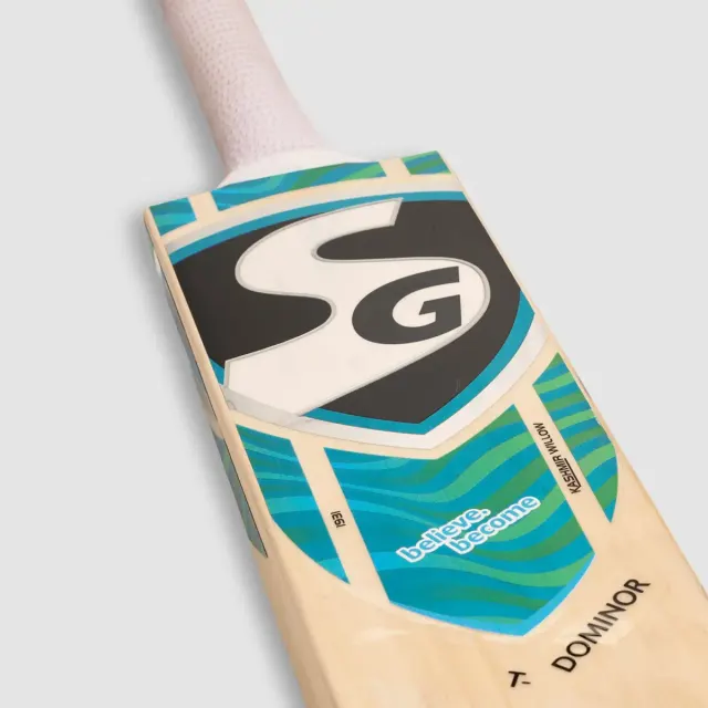 T-Dominor Scoop Cricket Bat - Kashmir Willow – SG
